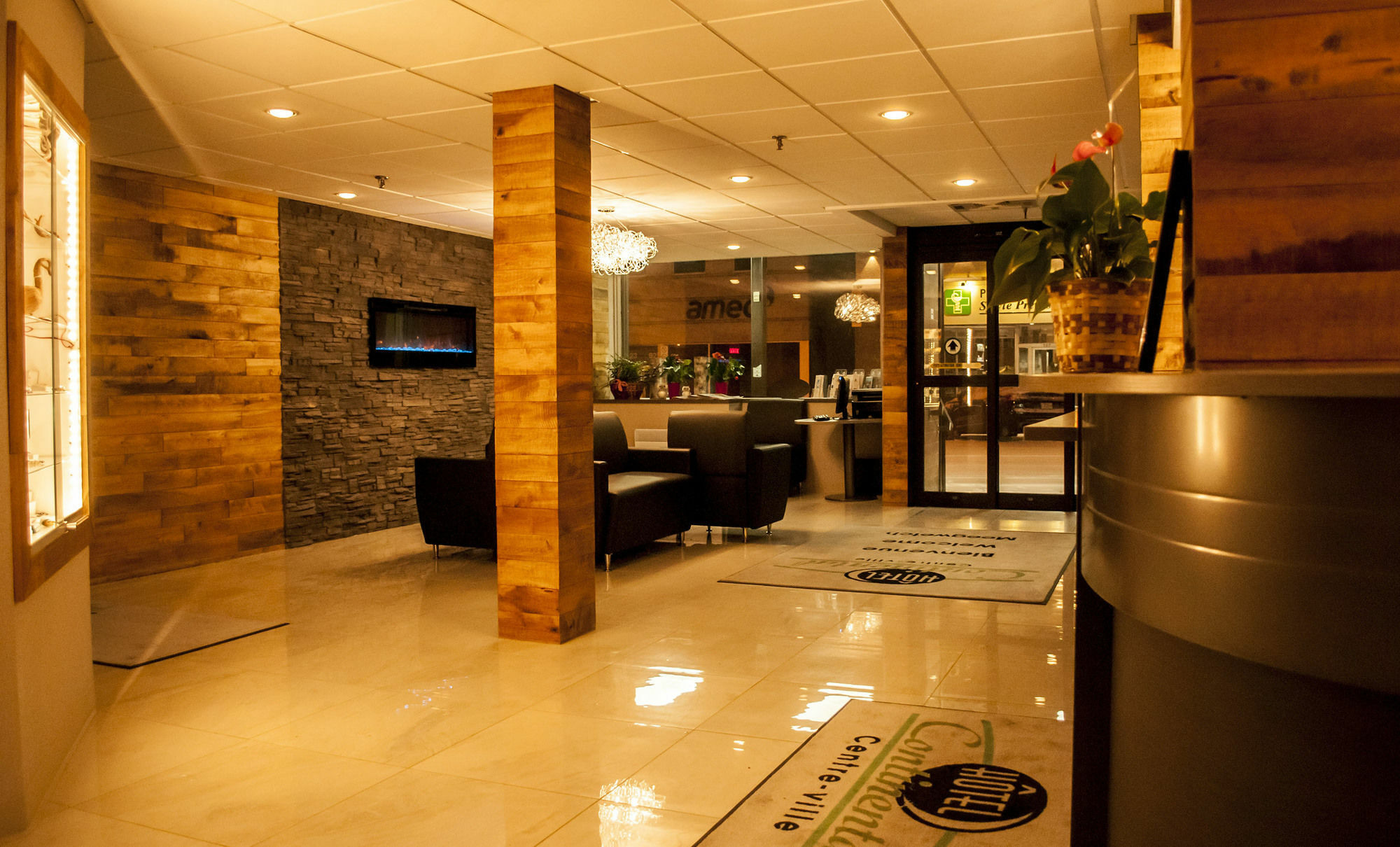 Hotel Continental Centre-Ville Val-d'Or Exteriér fotografie
